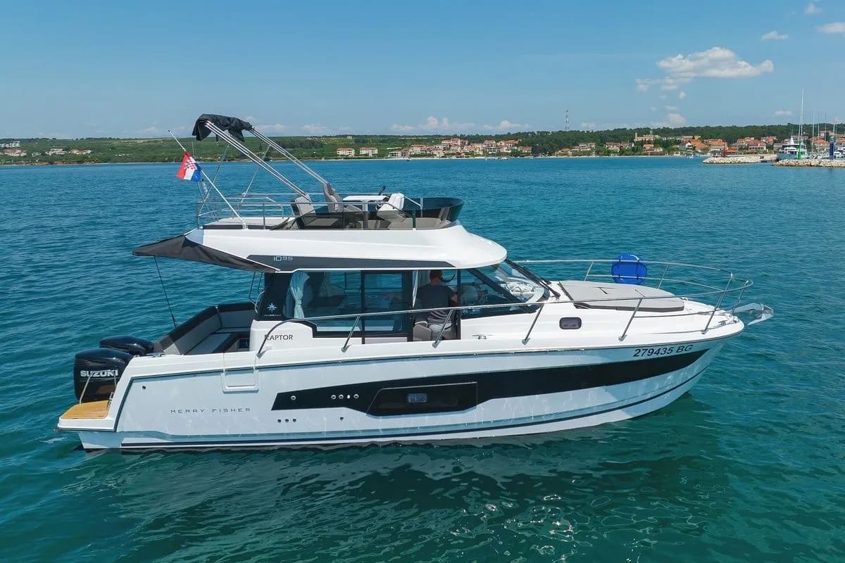 Tekne - Biograd na Moru 10.5m Kiralık Jeanneau Merry Fisher 1095
