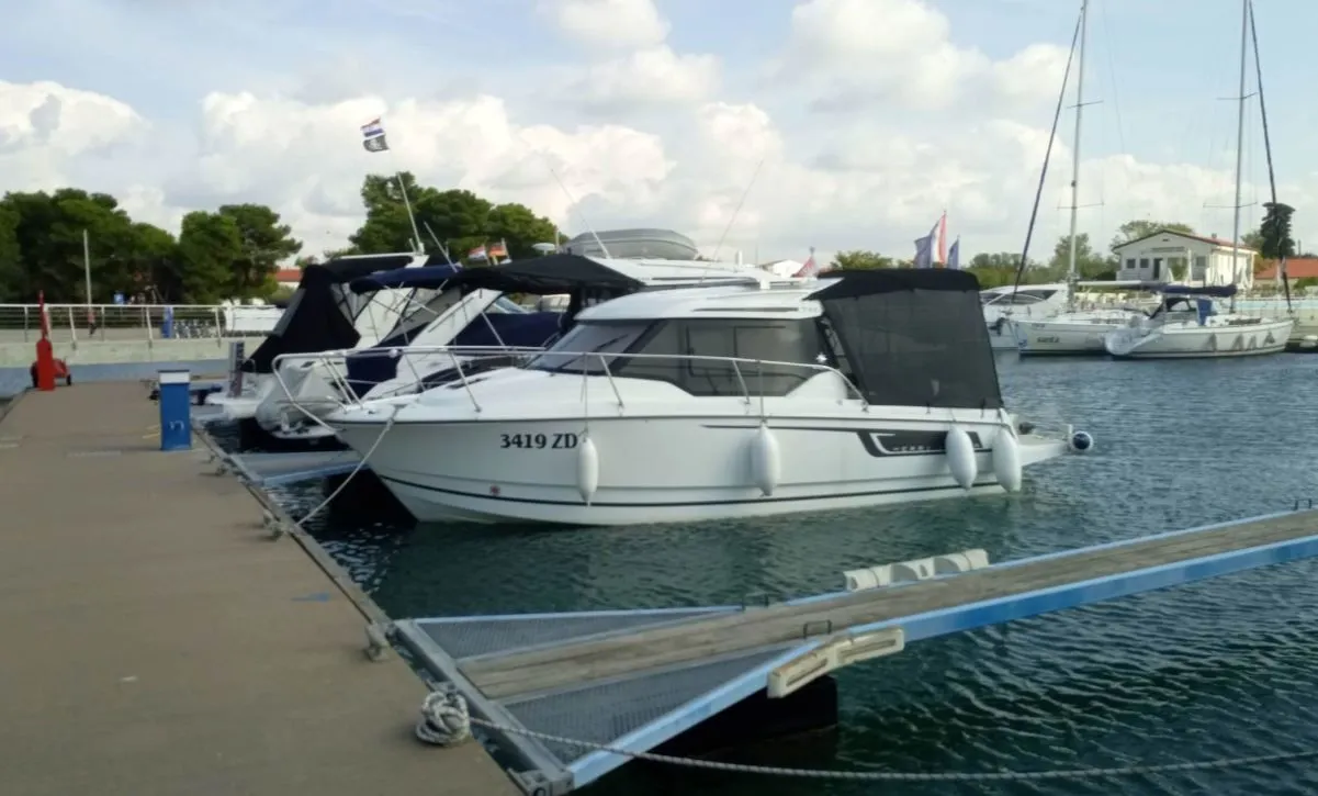 Tekne - Zadar 7.9m Kiralık Jeanneau Merry Fisher 795