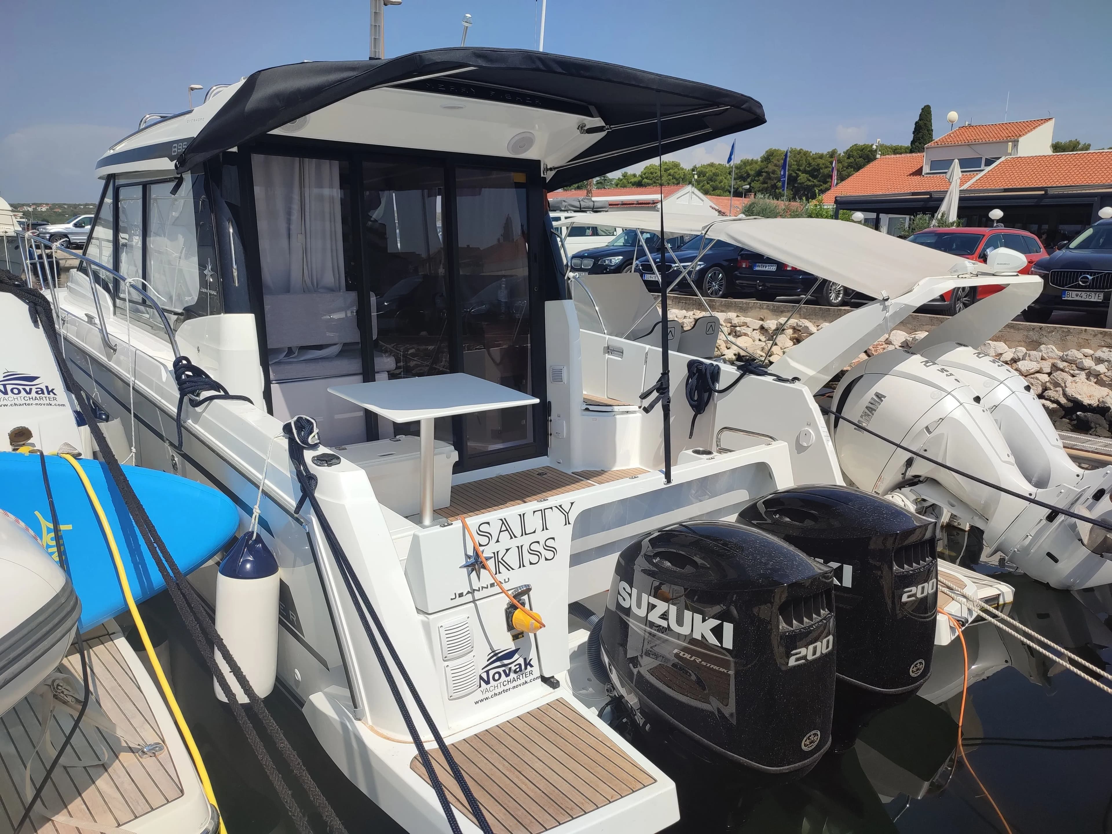 Tekne - Biograd na Moru 8.9m Kiralık Motoryat