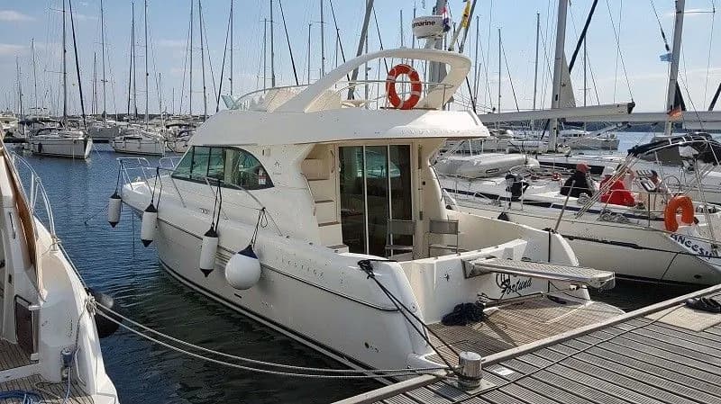 Tekne - Punat Kiralık Jeanneau Prestige 36 11.6m Motoryat