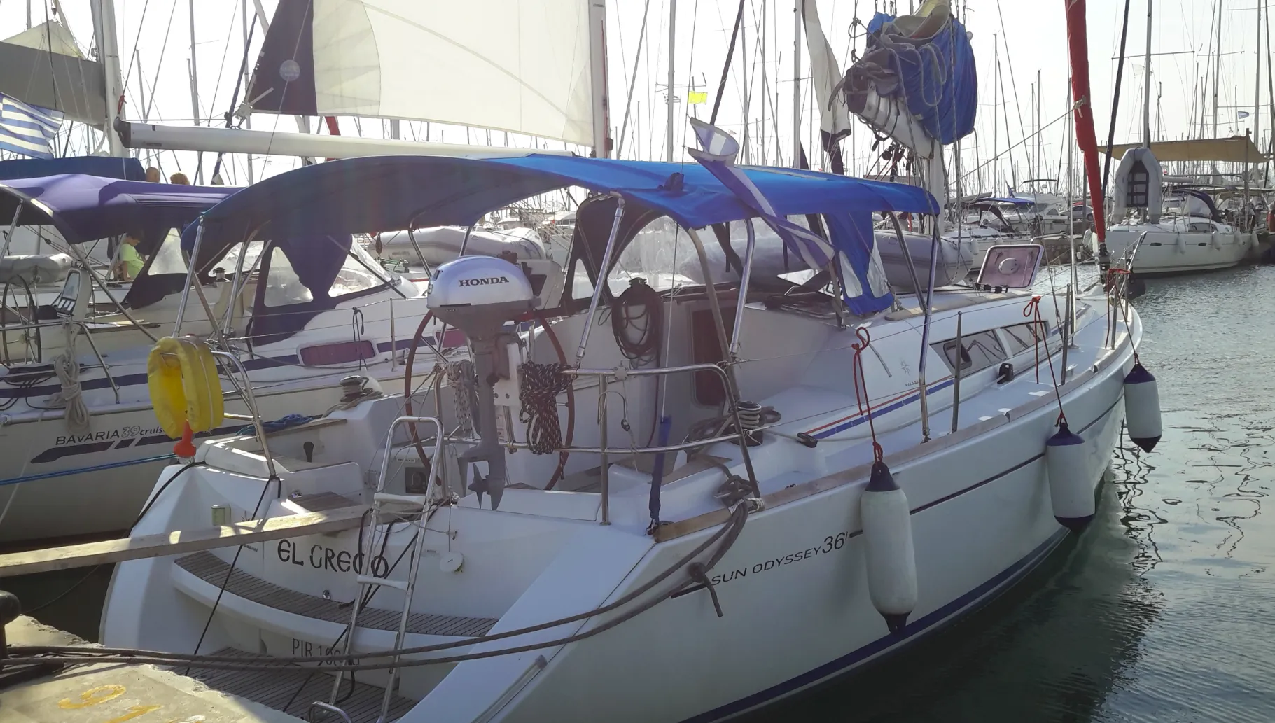 Boat - Explore Athens on a 10.94m Jeanneau Sun Odyssey 36 Sailing Yacht Rental