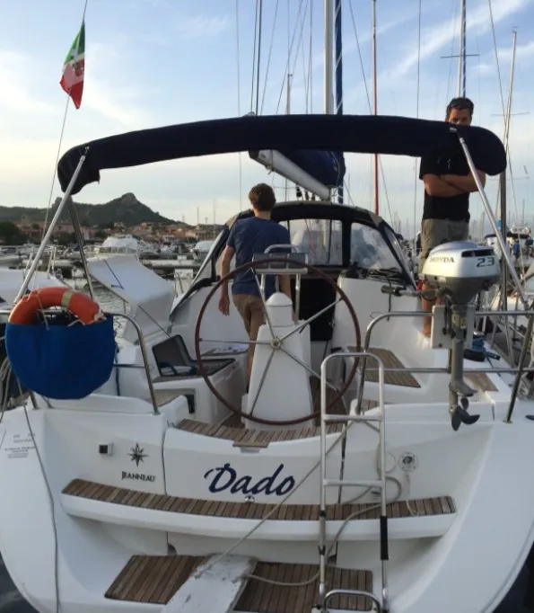 Лодка - 10.97м аренда Jeanneau Sun Odyssey 36i в Канниджоне