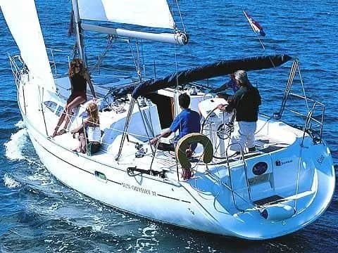 Boat - Rent a 11.4m Jeanneau Sun Odyssey 37 in Athens