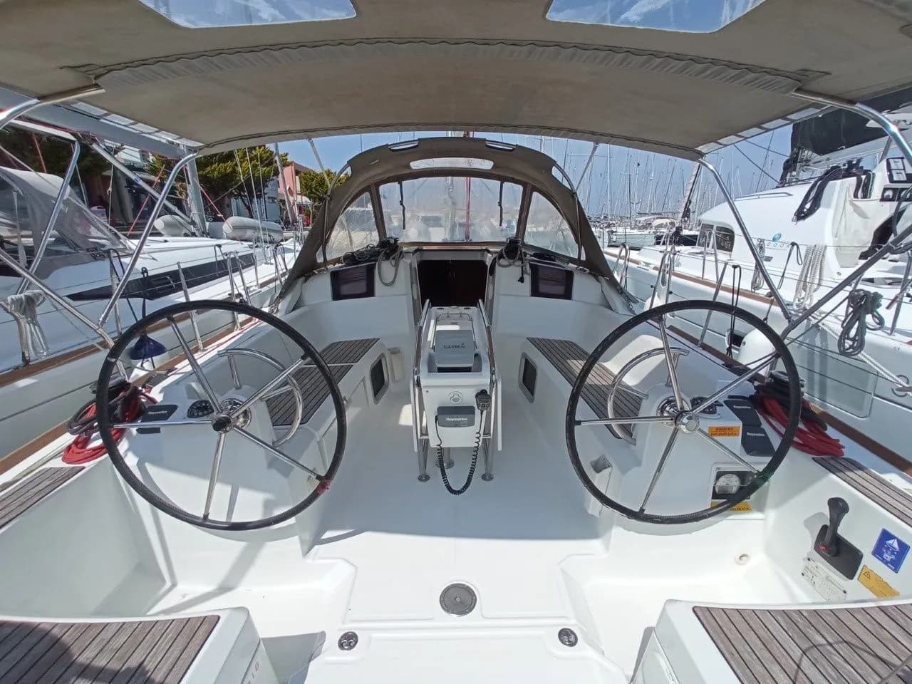 Tekne - Lefkada 11.34m Kiralık Yelkenli Yat Jeanneau Sun Odyssey 379