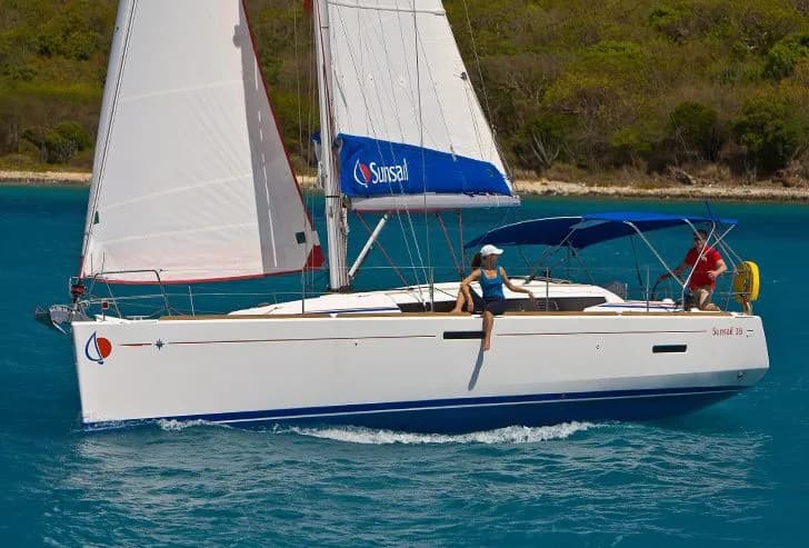 Tekne - Lefkada 11.34m Kiralık Jeanneau Sun Odyssey 389 Yelkenli Yat