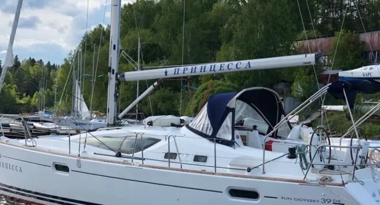 Tekne - Perm 11.62m Kiralık Yelkenli Yat Jeanneau Sun Odyssey 39