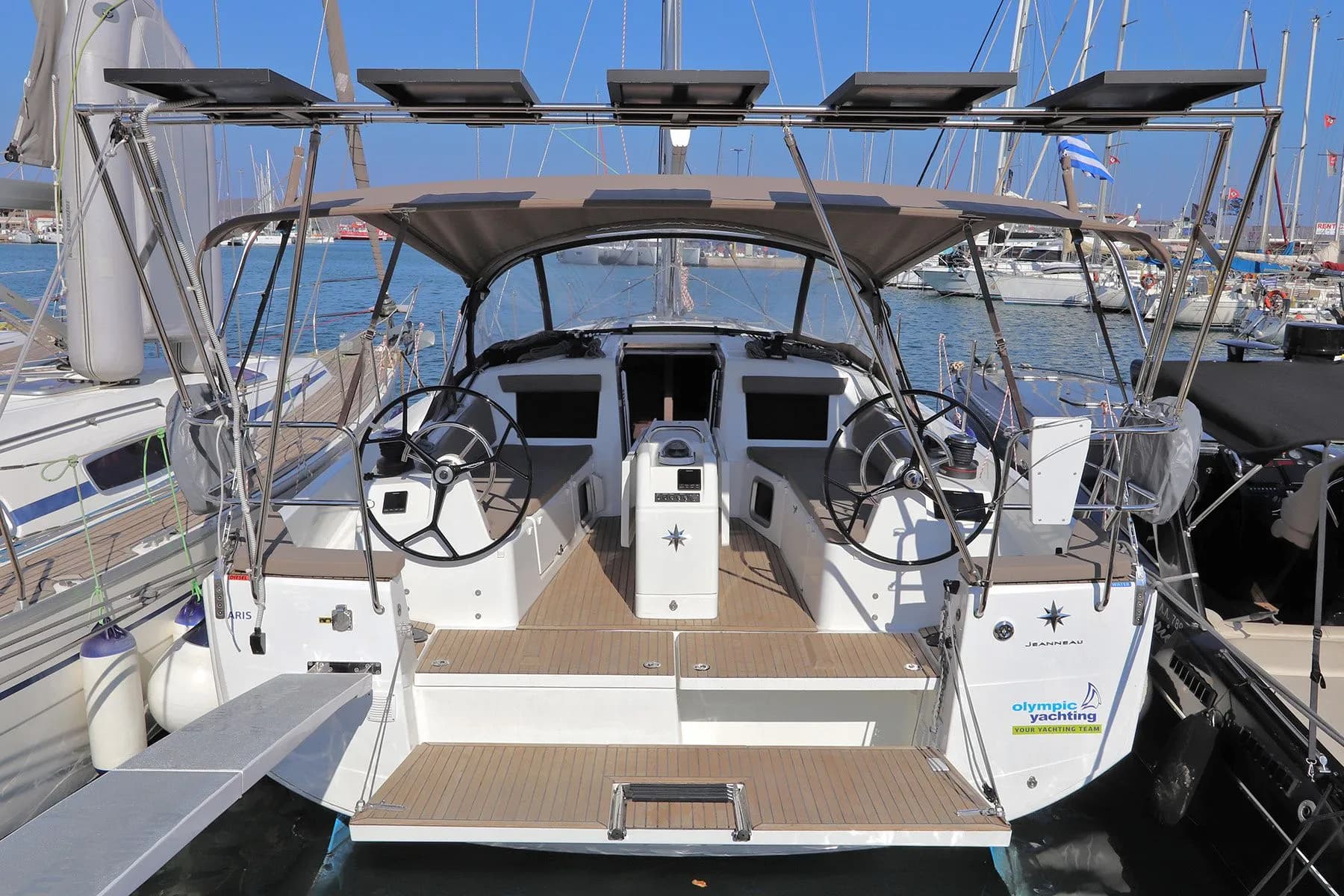 Boot - Rent a 12.35m Sailing Yacht in Lavrion