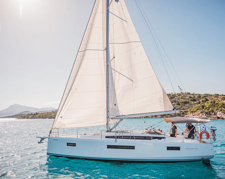 Boat - Charter a 12.35m Jeanneau Sun Odyssey 410 in Athens