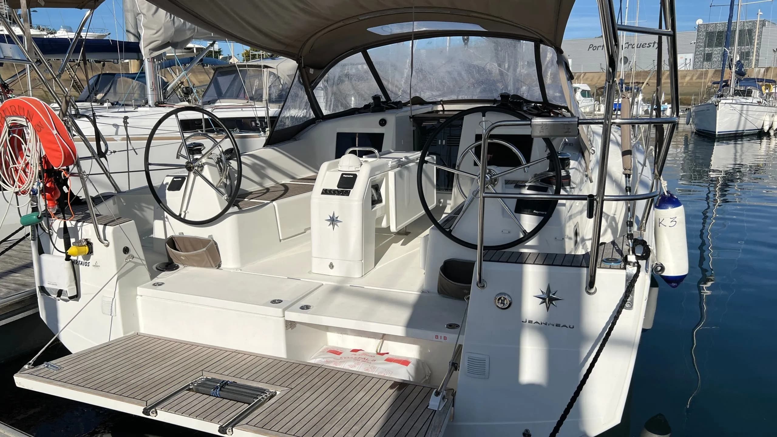 Boat - 11.34m Arzon 3 Cabin Sailing Yacht Hire