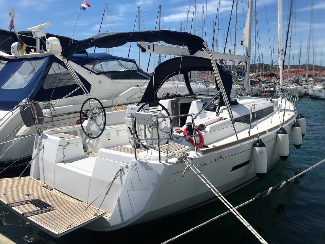 Boat - Rent a 12.76m Jeanneau Sun Odyssey 419 Sailing Yacht in Sukosan