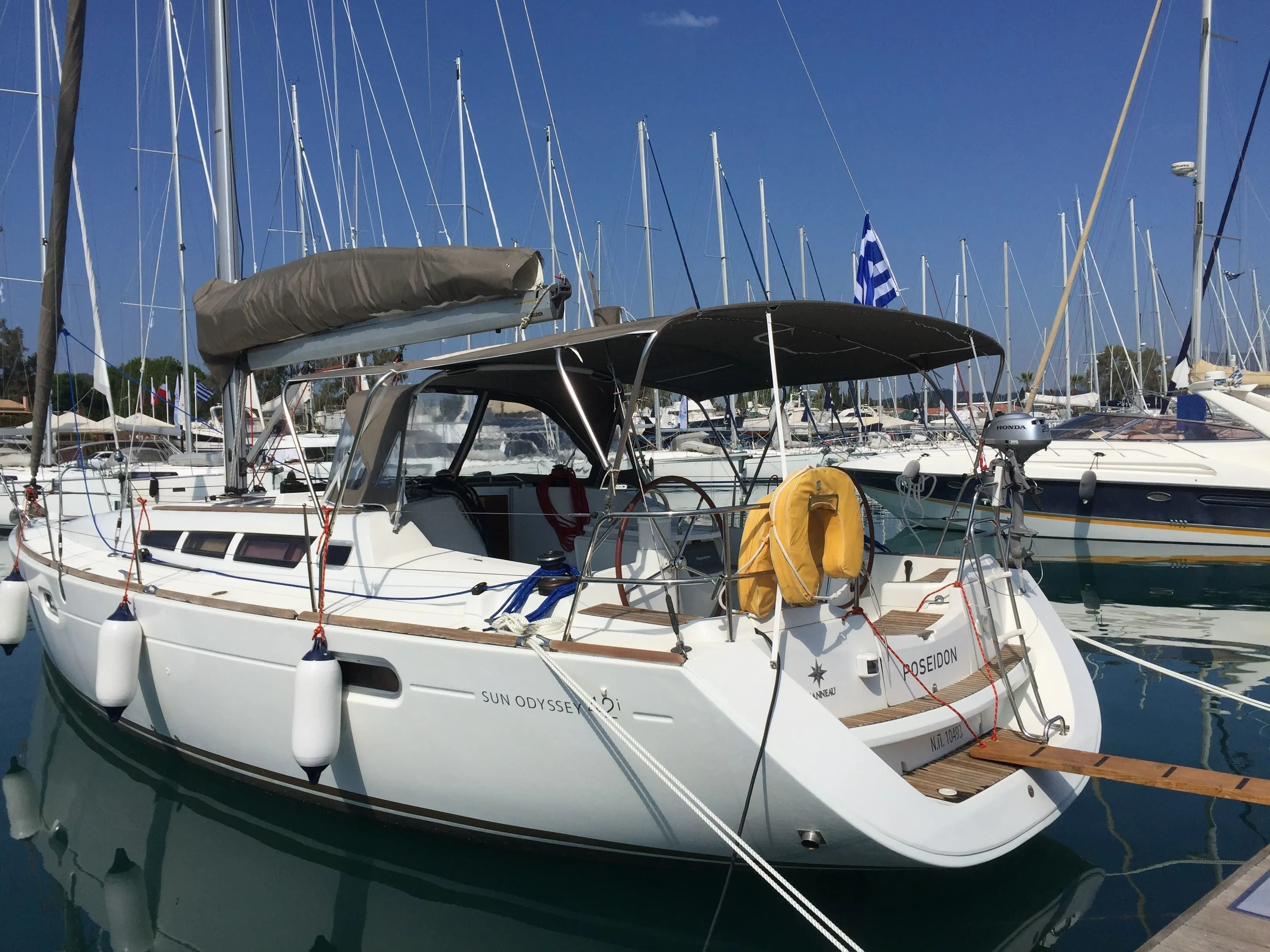 Boot - 12.85m Gouvia Boat Hire
