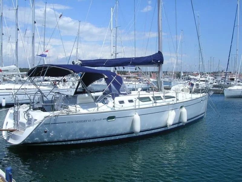 Boat - Rent a 13.21m Sailing Yacht Jeanneau Sun Odyssey 43 in Izola