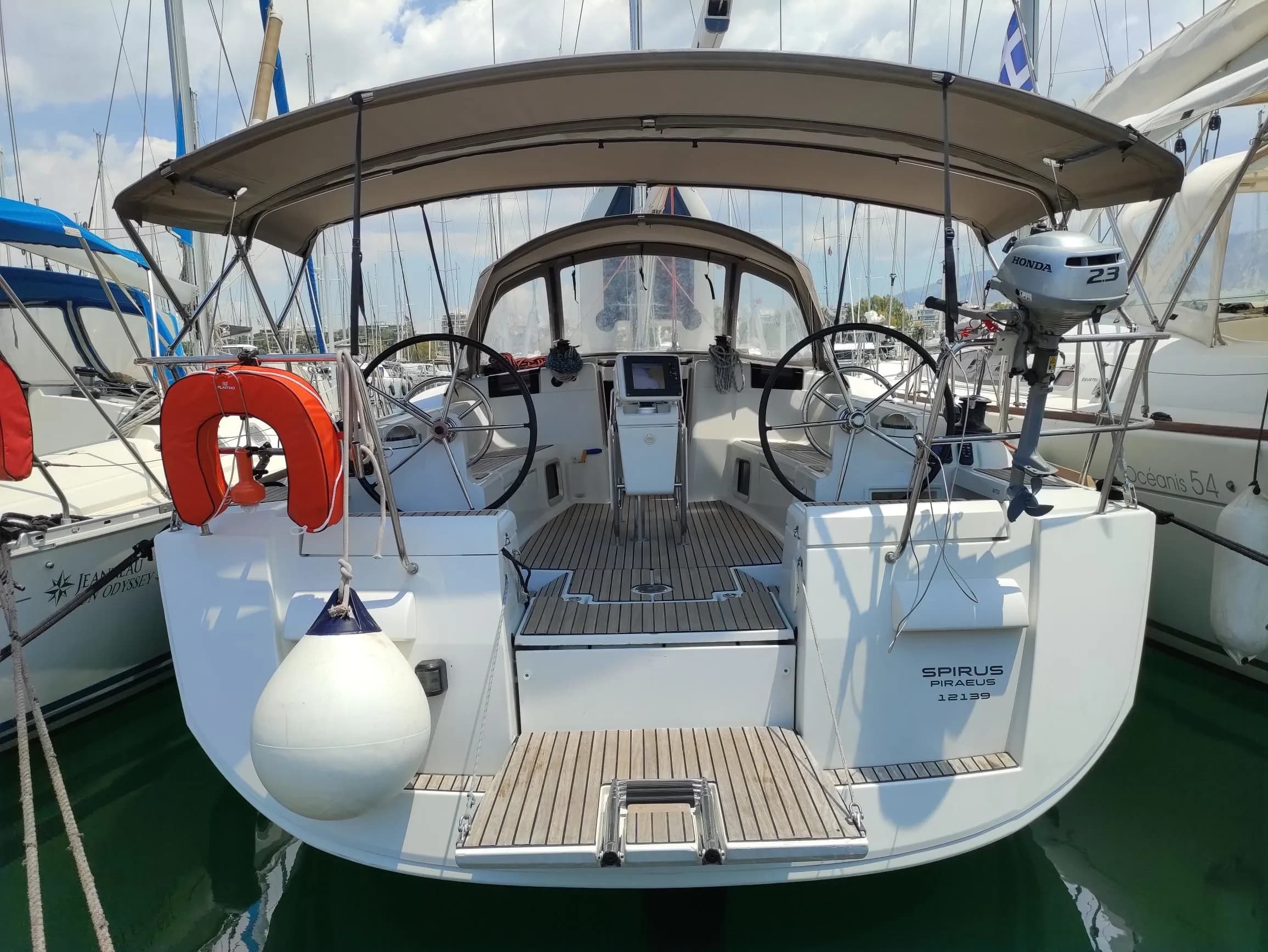 Boat - Charter a 13.34m Jeanneau Sun Odyssey 439 Sailing Yacht in Athens