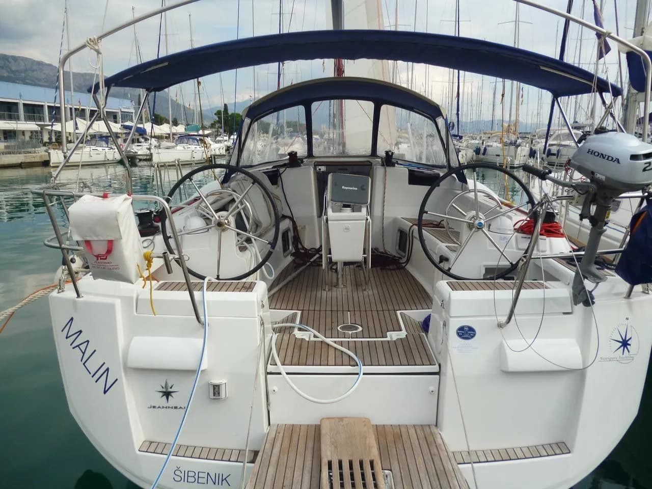 Boat - Rent a 13.34m 4 Cabin Sailing Yacht in Vodice
