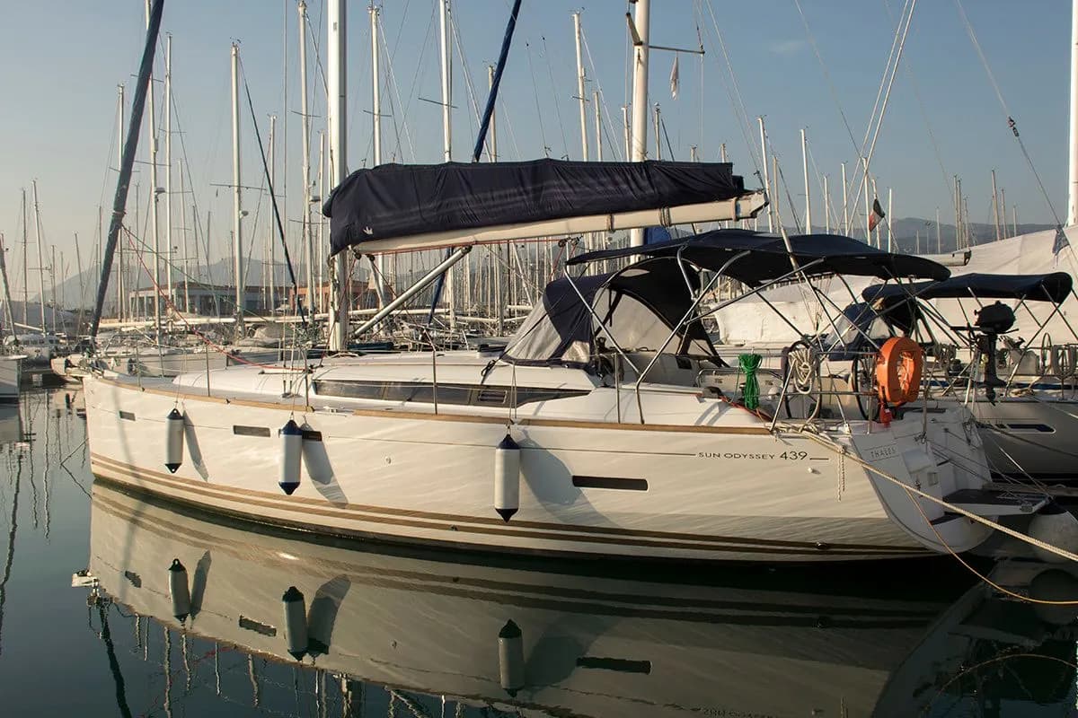 Boot - Explore Lefkada on a 13.34m Rental Sailing Yacht