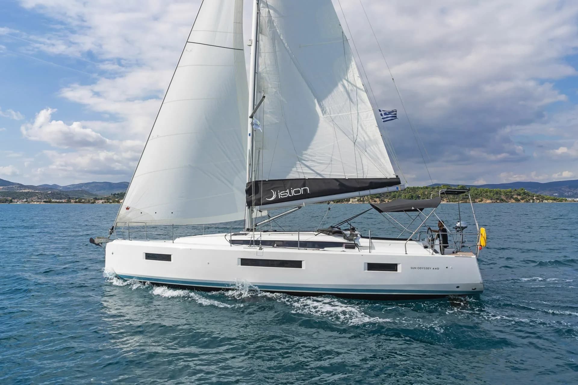 Boat - 13.39m Athens Boat Hire