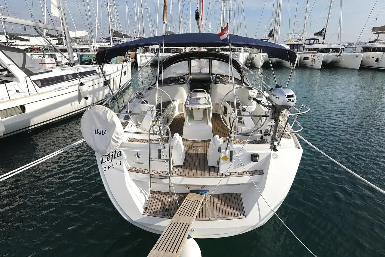 Boat - Rent a 13m Sailing Yacht in Sukosan
