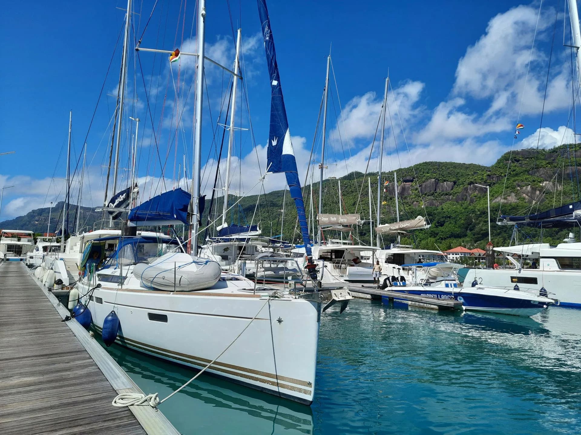 Boat - 14.02m Athens 4 Cabin Sailing Yacht Hire
