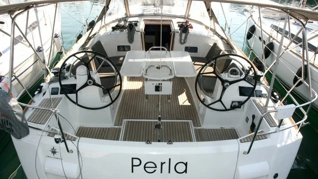 Boat - Charter a 14.43m Jeanneau Sun Odyssey 479 in Punat