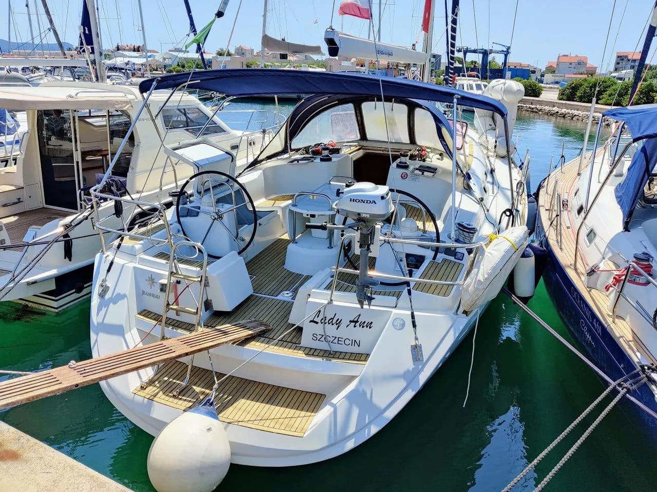 Boat - 14.98m Sukosan Sailing Yacht Jeanneau Sun Odyssey 49 Hire