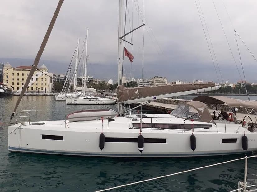 Tekne - Lefkada Kiralık 5 Kabinli 14.8m Yelkenli Yat