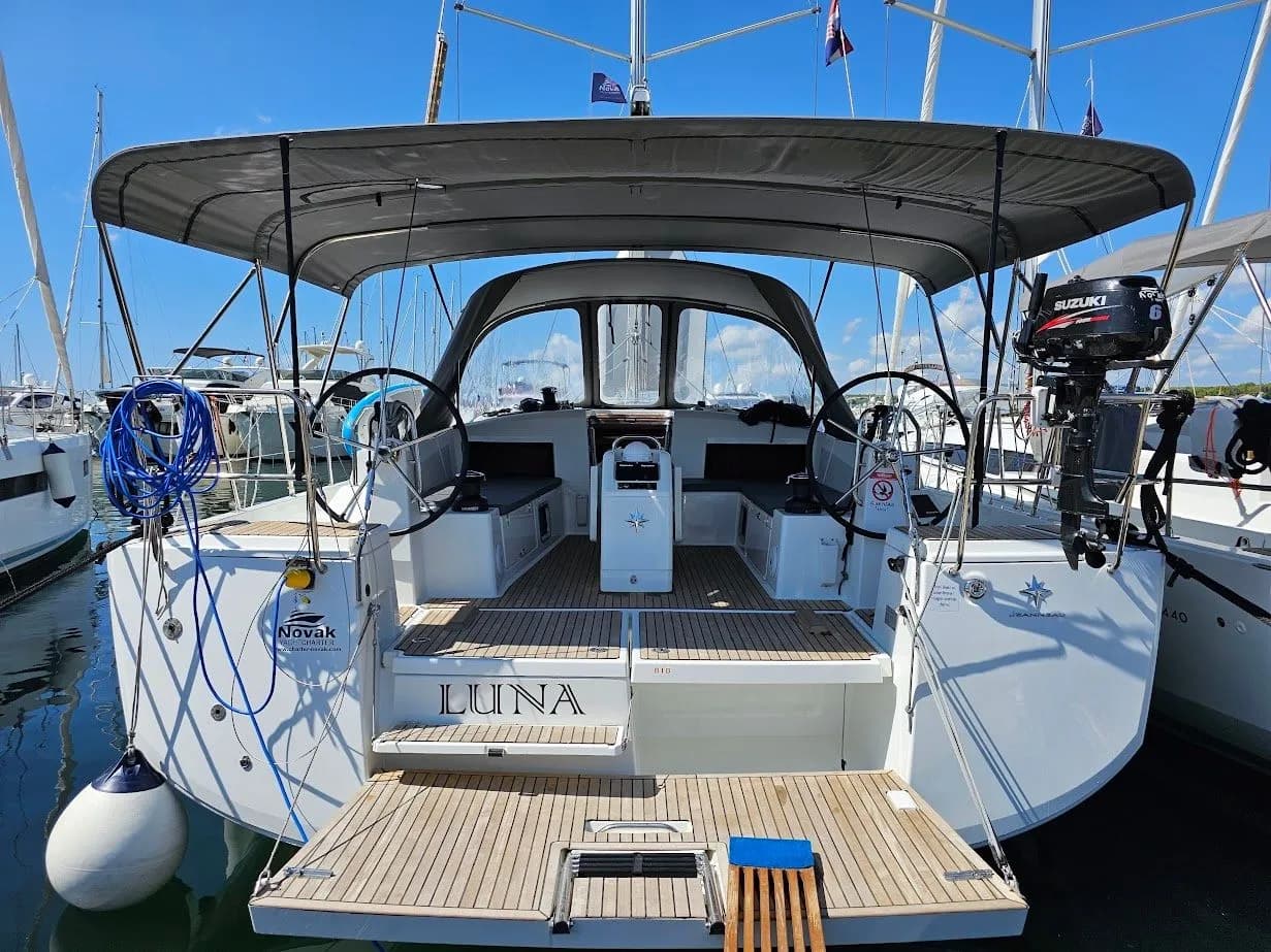 Tekne - Biograd na Moru Kiralık Jeanneau Sun Odyssey 490 14.42m Yelkenli Yat