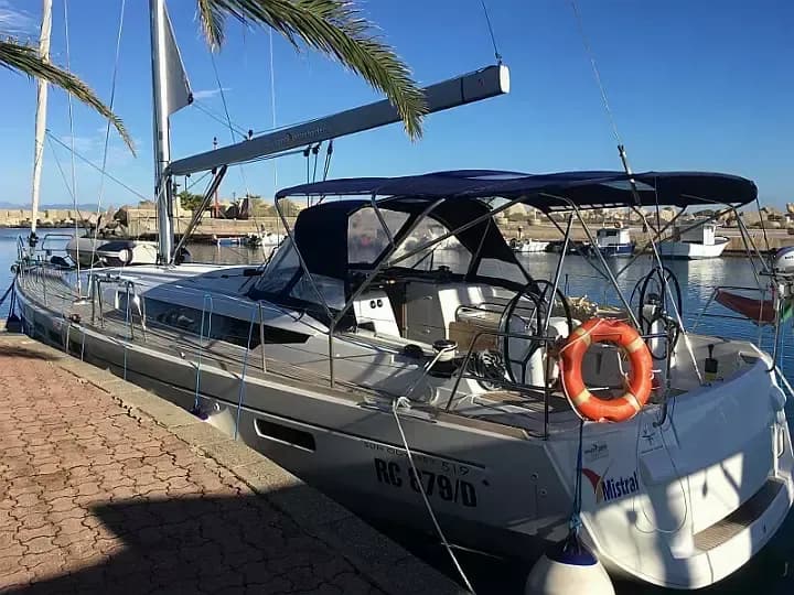Лодка - Взять в чартер 15.75м Jeanneau Sun Odyssey 519 парусная яхта в Капо д'Орландо