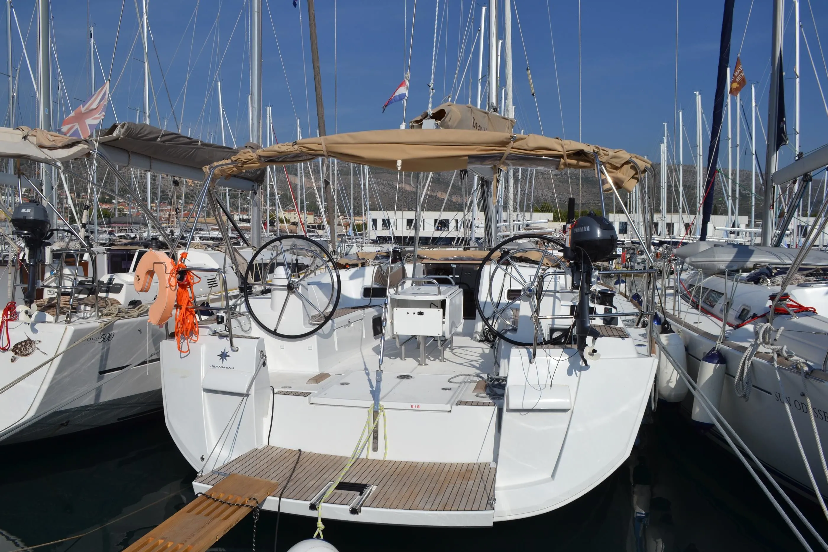 Tekne - Trogir 15.75m Kiralık 6 Kabinli Yelkenli Yat