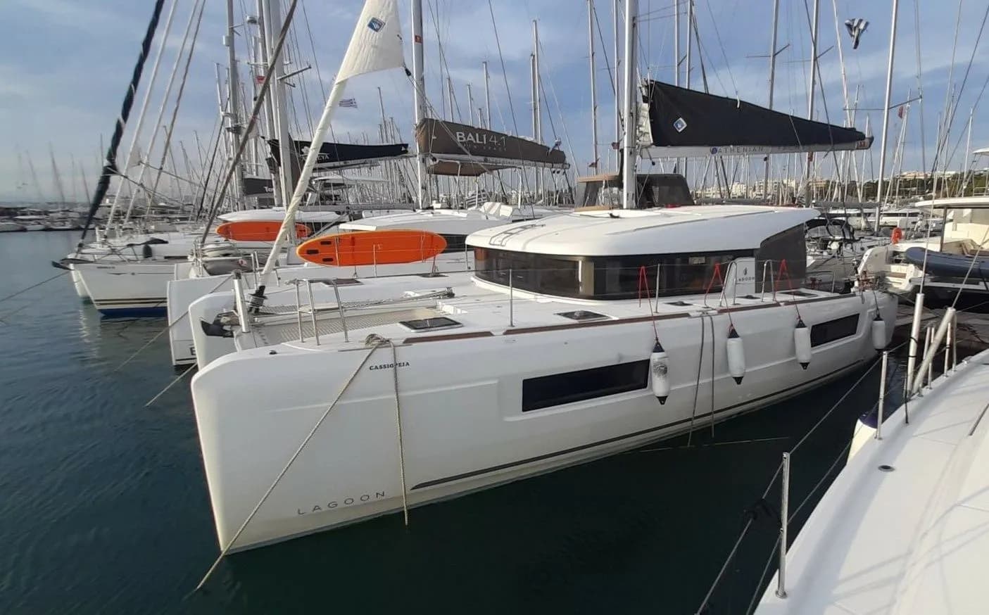 Boat - 11.74m Athens Lagoon 40 Hire