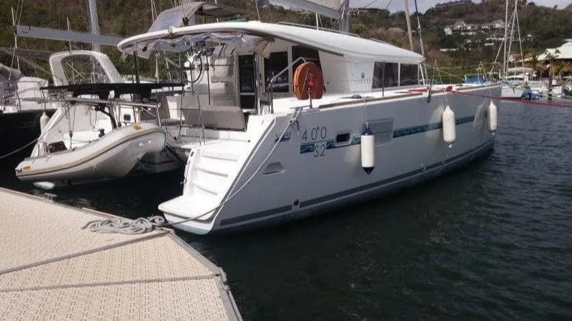 Tekne - Pointe-a-Pitre Kiralık Lagoon 400 S2 11.97m 