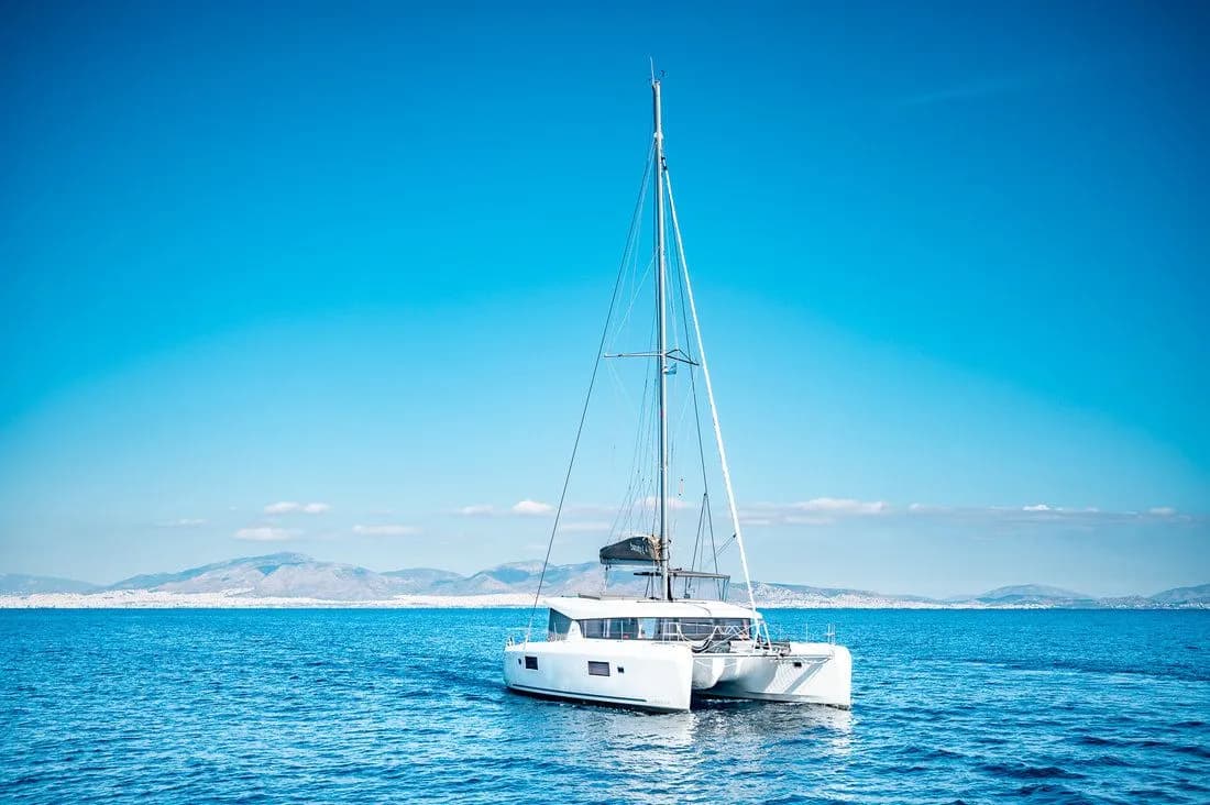 Boat - Rent a 12.94m Catamaran in Athens