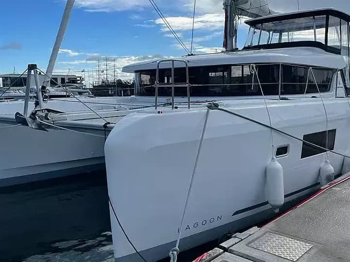 Tekne - Benalmadena Kiralık 5 Kabinli 12.94m Katamaran