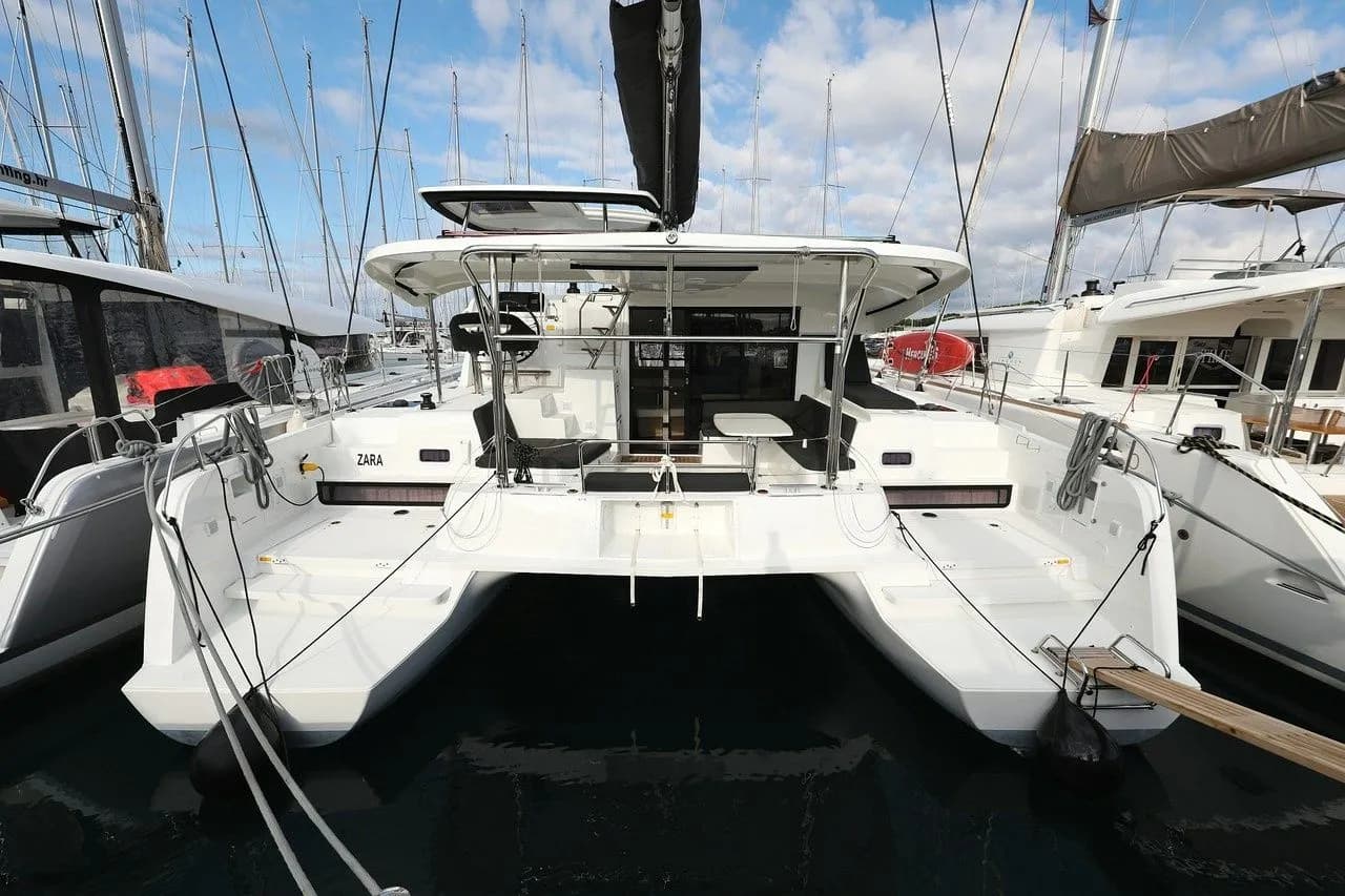 Tekne - Sukosan 12.8m Katamaran Kiralık