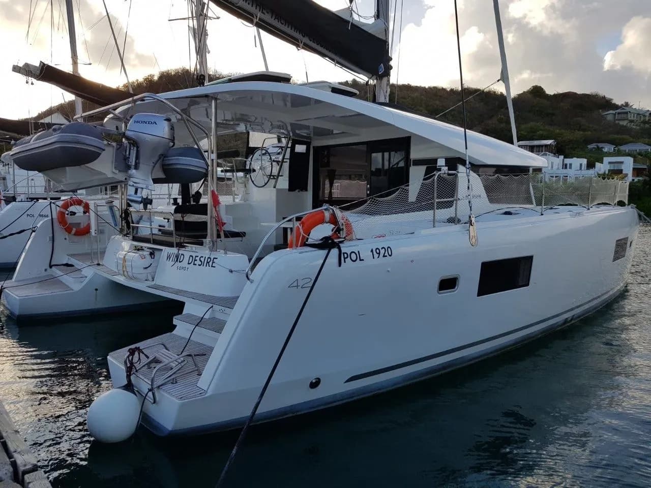 Tekne - Porto Rotondo 12.8m Katamaran Kiralık