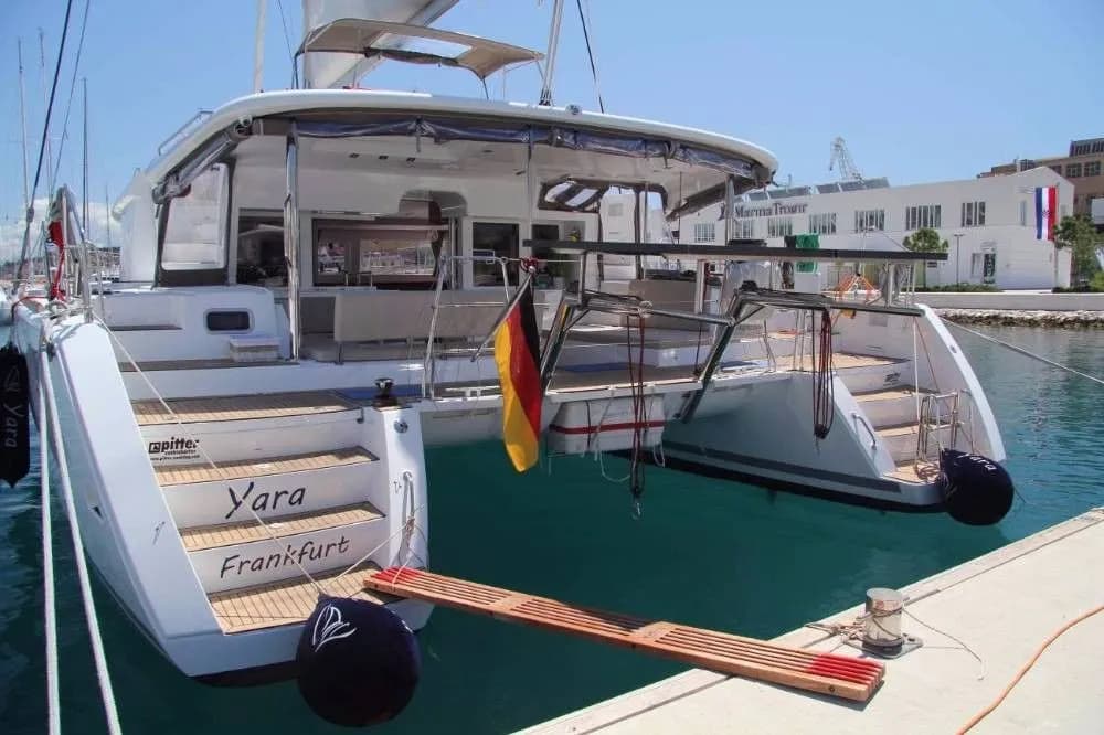 Tekne - Lefkada 13.96m Kiralık 6 Kabinli Katamaran
