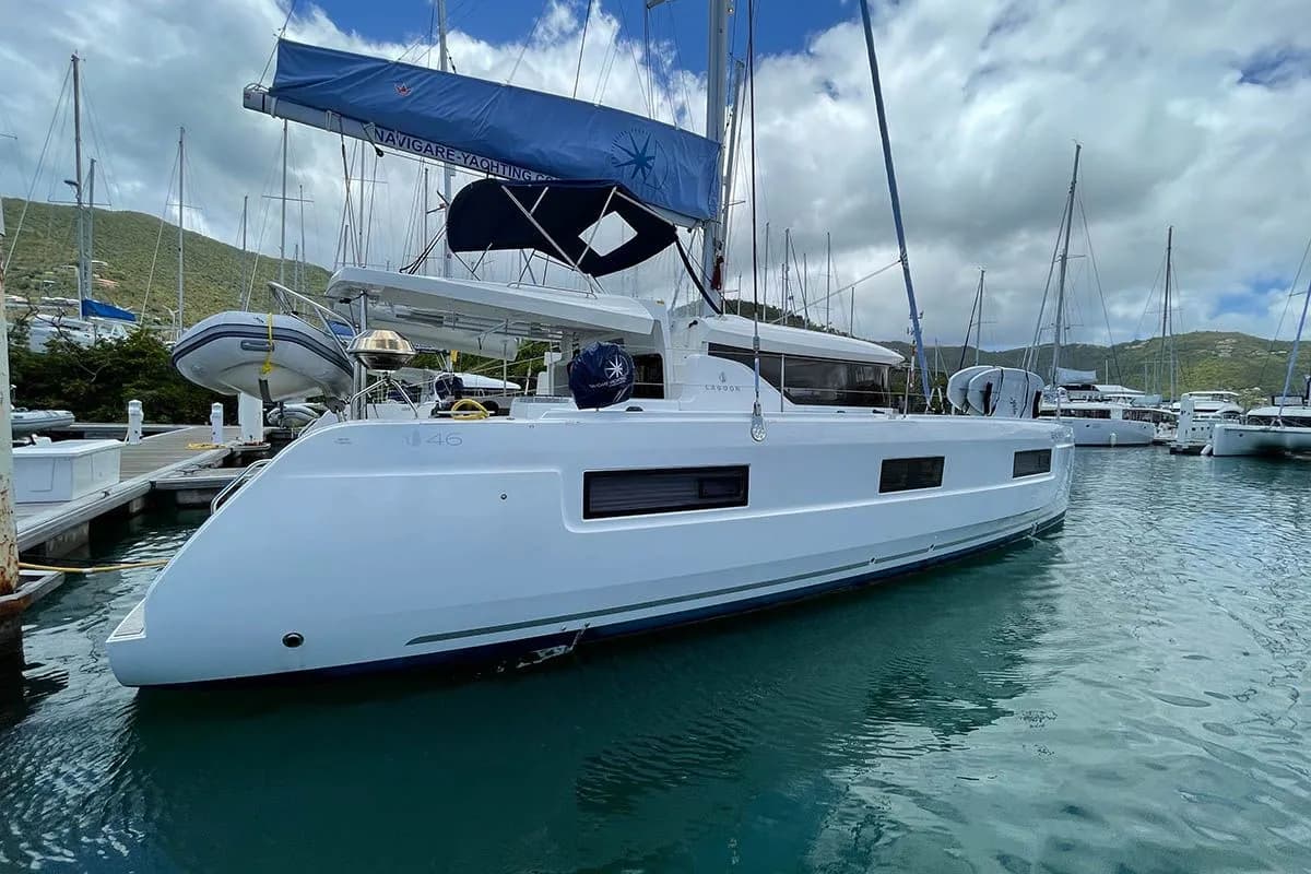 Boat - Rent a 13.99m Catamaran in Marsh Harbour