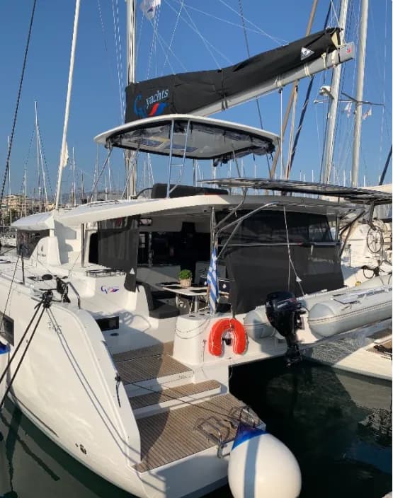 Boat - 13.99m Athens 6 Cabin Catamaran Hire