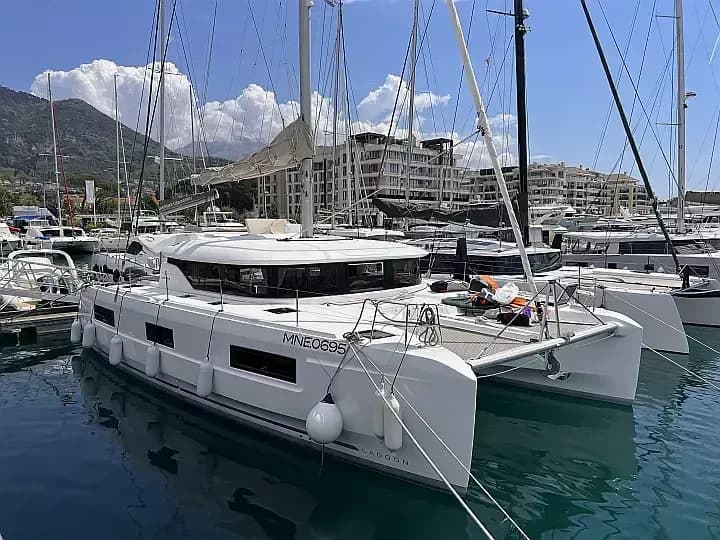 Tekne - Tivat Kiralık 13.99m Tekne