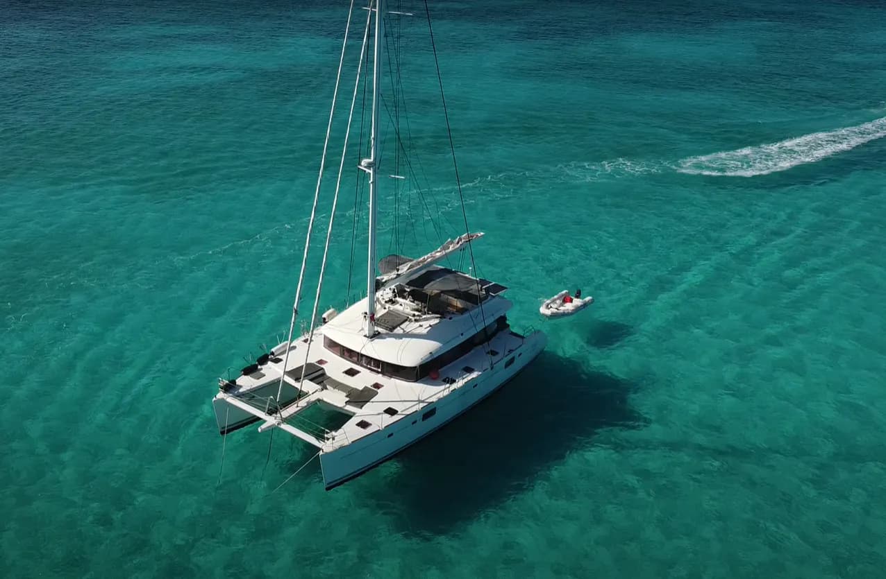 Boat - Rent a 17.07m Catamaran Lagoon 560 in Downtown Nassau