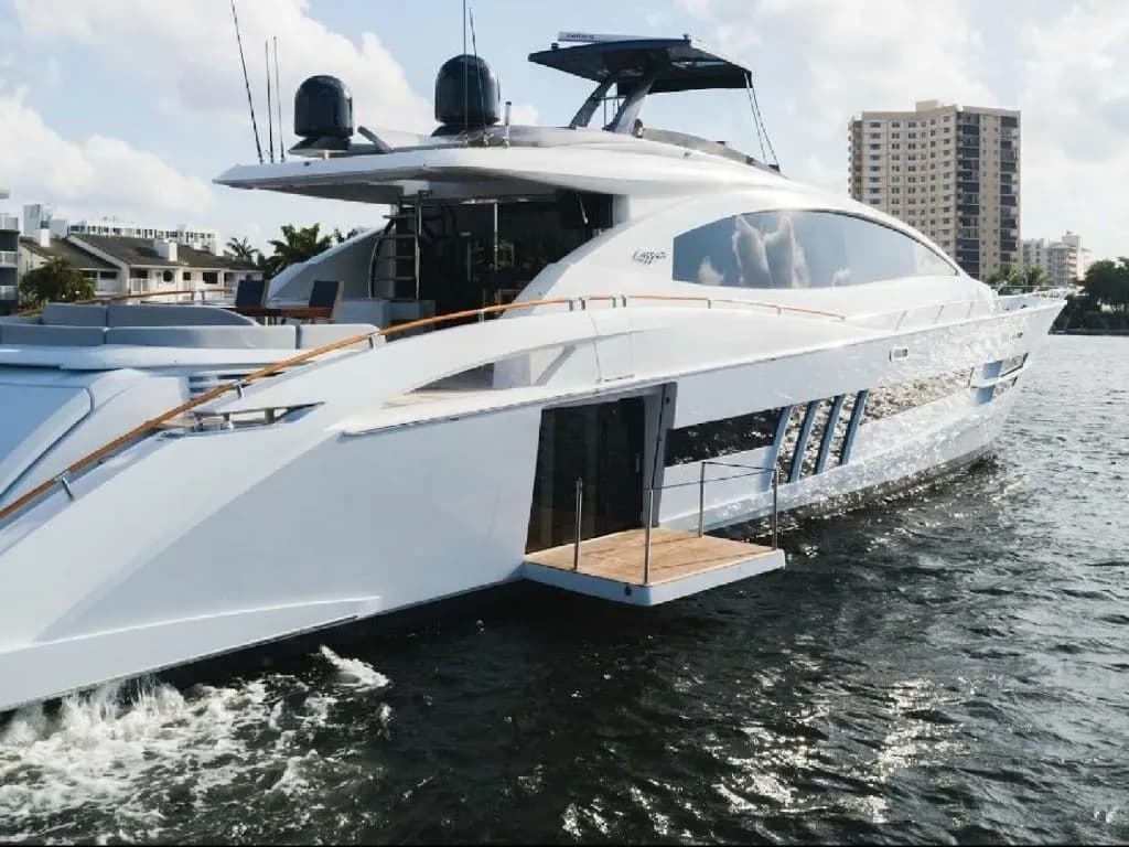 Tekne - Miami 28m Kiralık Tekne
