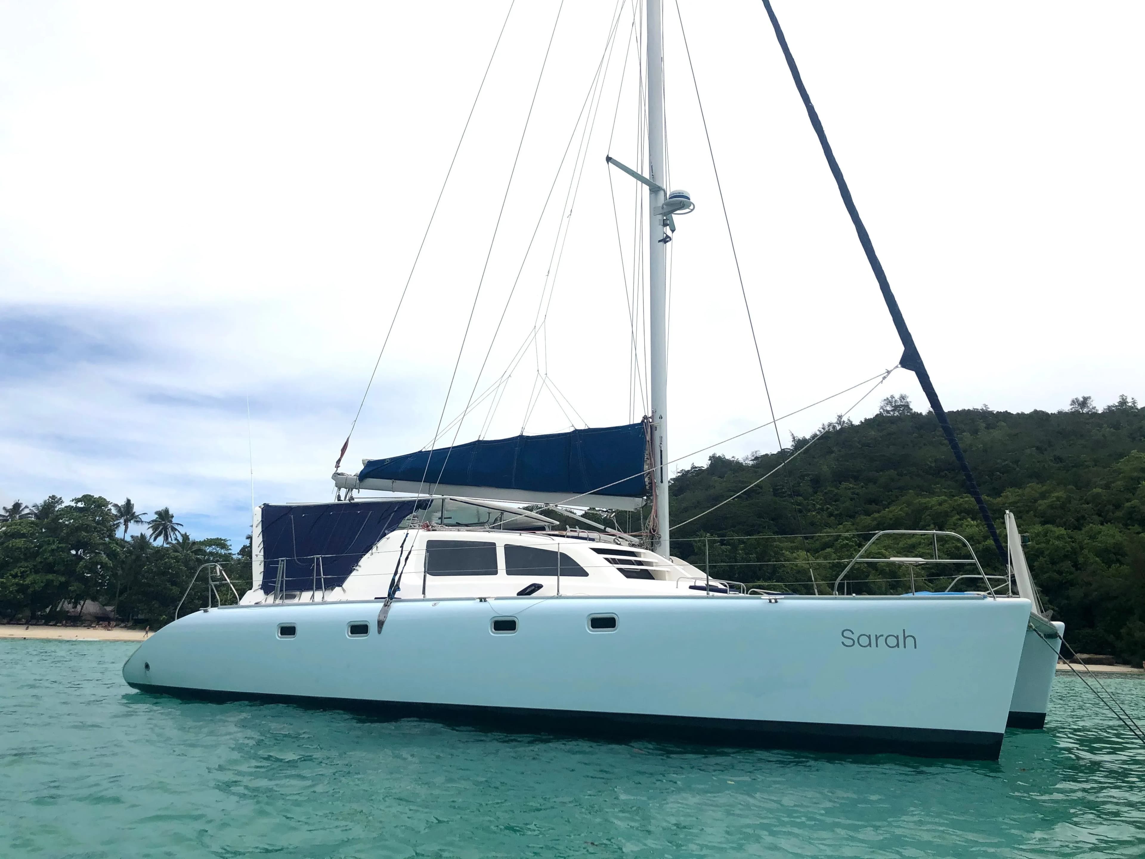Tekne - Eden Island 13.7m Kiralık 3 Kabinli Katamaran