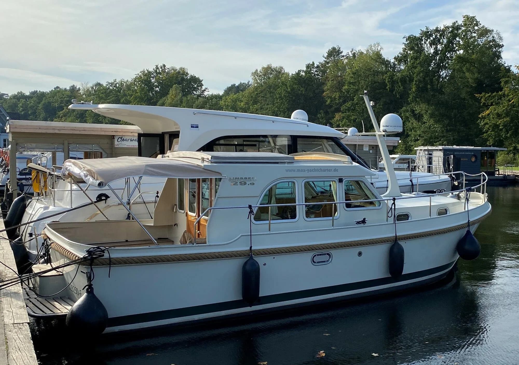 Boat - 10m Wolfsbruch Linssen 290 Sedan Motor Yacht Hire