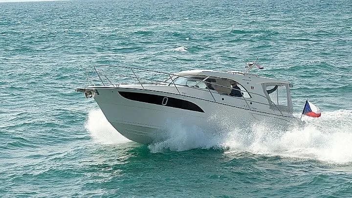Tekne - Sukosan 9.46m Kiralık 2 Kabinli Motoryat