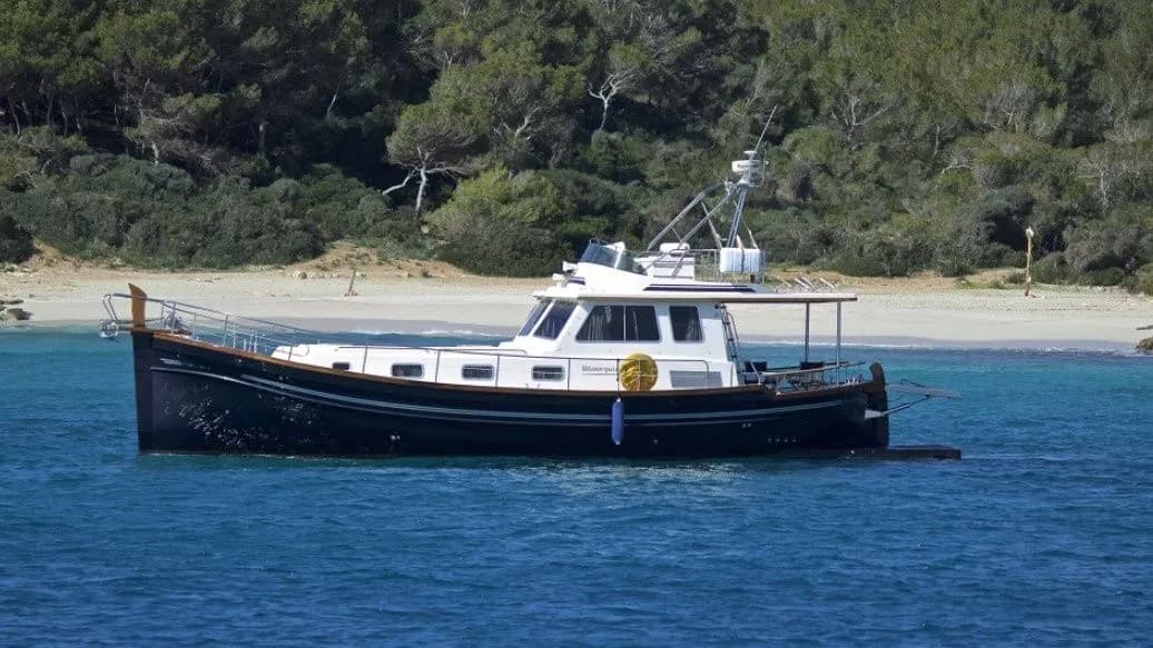 Boat - Charter a 16m Motor Yacht Menorquin 160 F in Porto Cristo