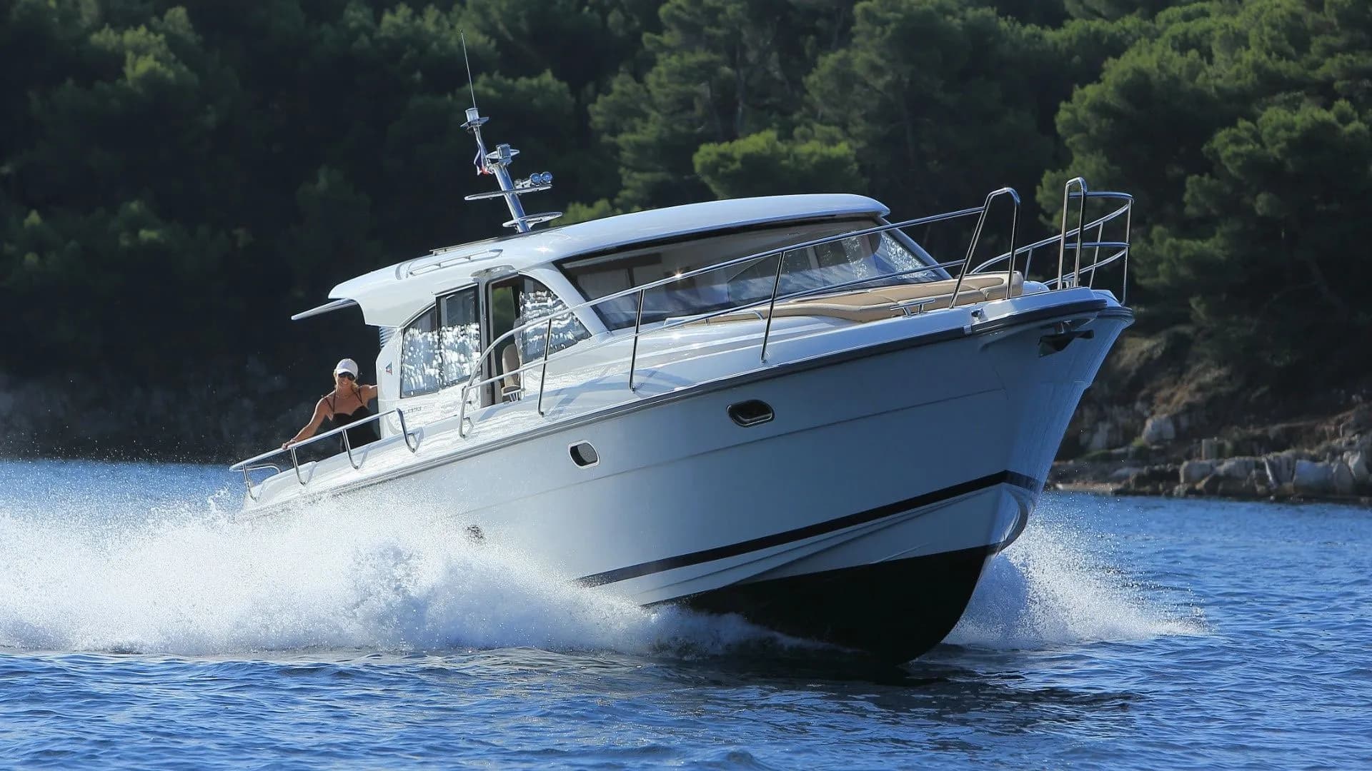 Tekne - Pirovac Kiralık Nimbus 405 Coupé 13.41m Motoryat