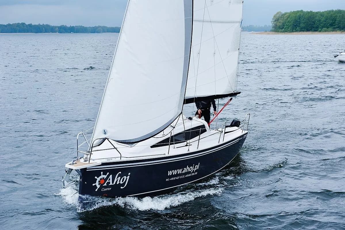 Boat - 8.4m Wilkasy Sailing Yacht Northman Maxus 26 Hire