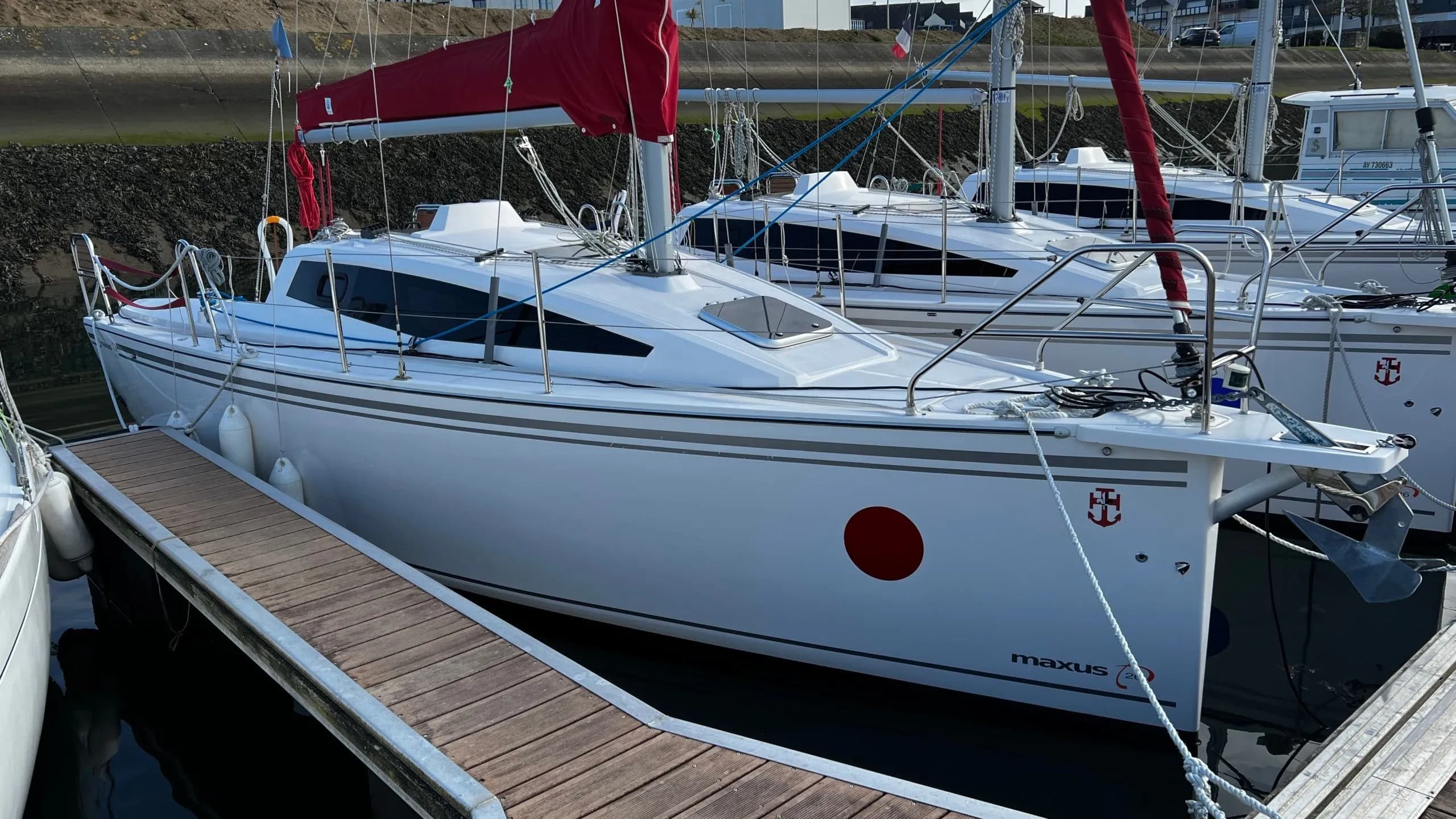 Boat - Explore Arzon on a 7.62m Northman Maxus 26 Sailing Yacht Rental
