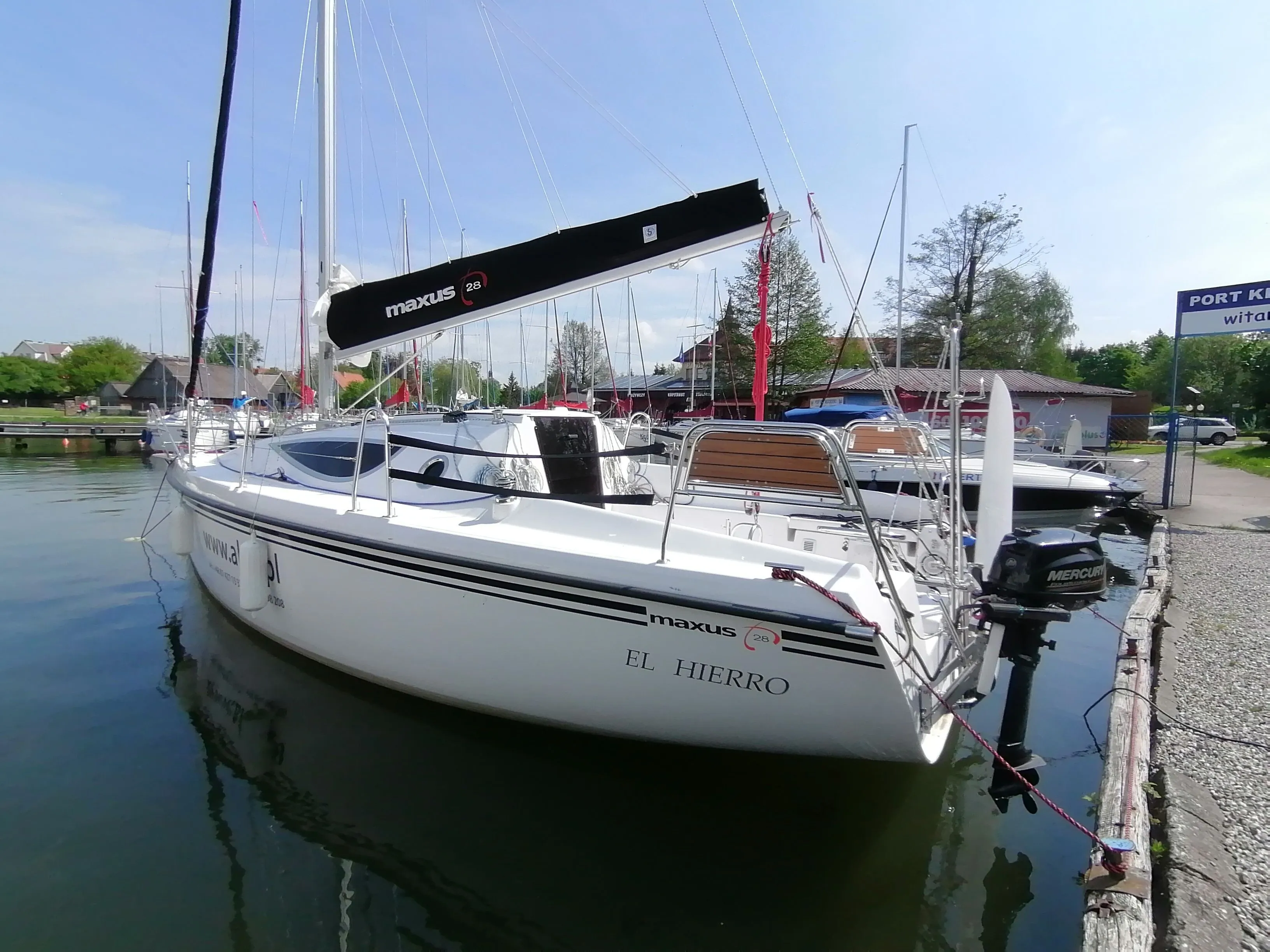 Boat - Rent a 9.44m Sailing Yacht Northman Maxus 28 in Wilkasy