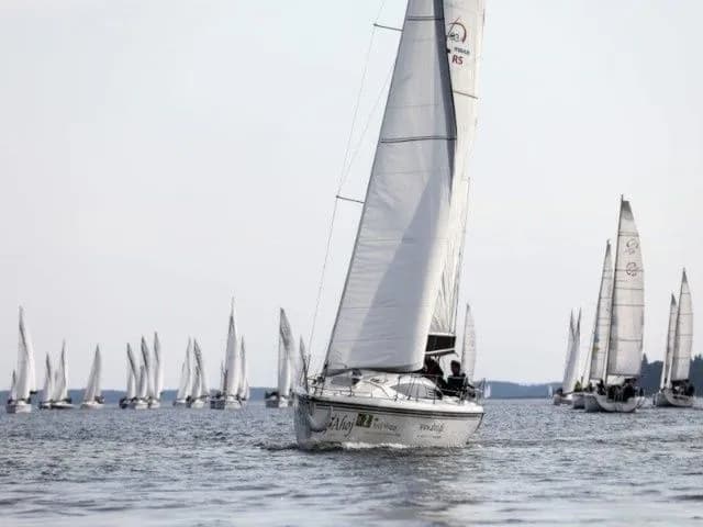 Boat - Explore Wilkasy on a 10.45m Rental Boat