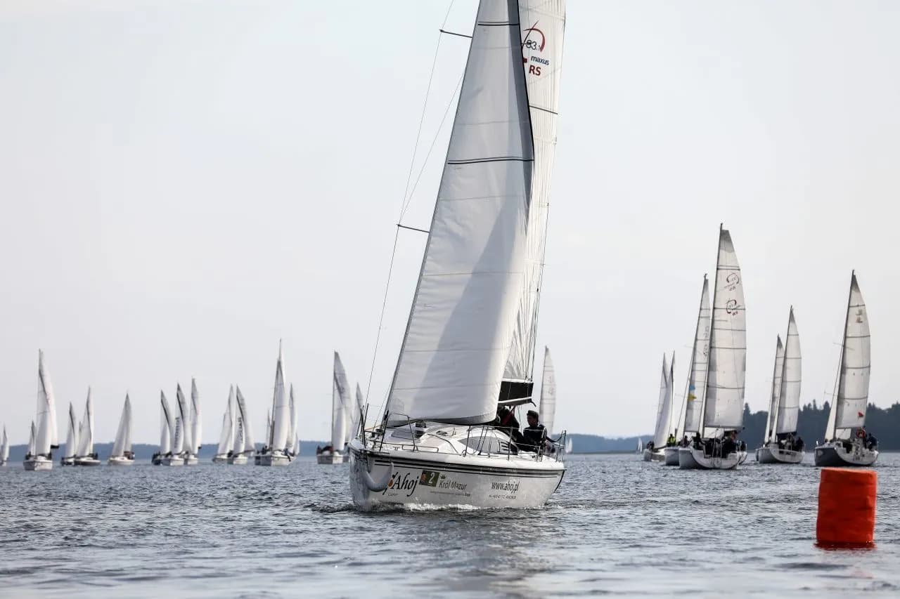 Boat - 10.45m Wilkasy Sailing Yacht Hire